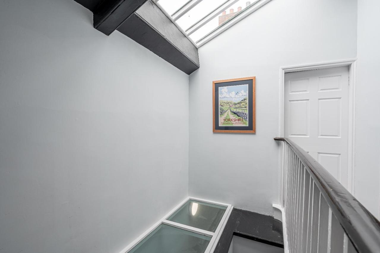 The Falcon Tap Apartment York Exterior photo