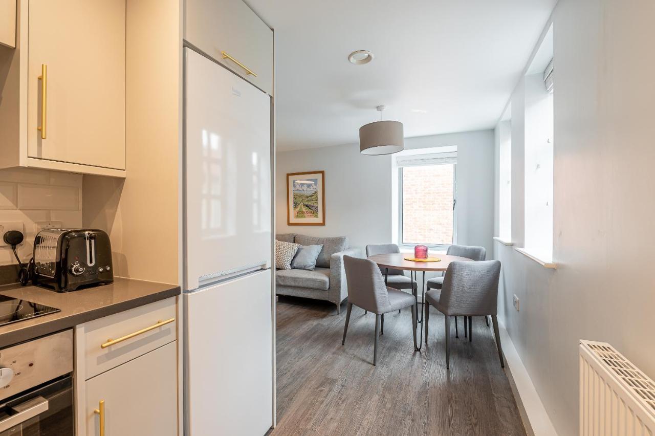 The Falcon Tap Apartment York Exterior photo