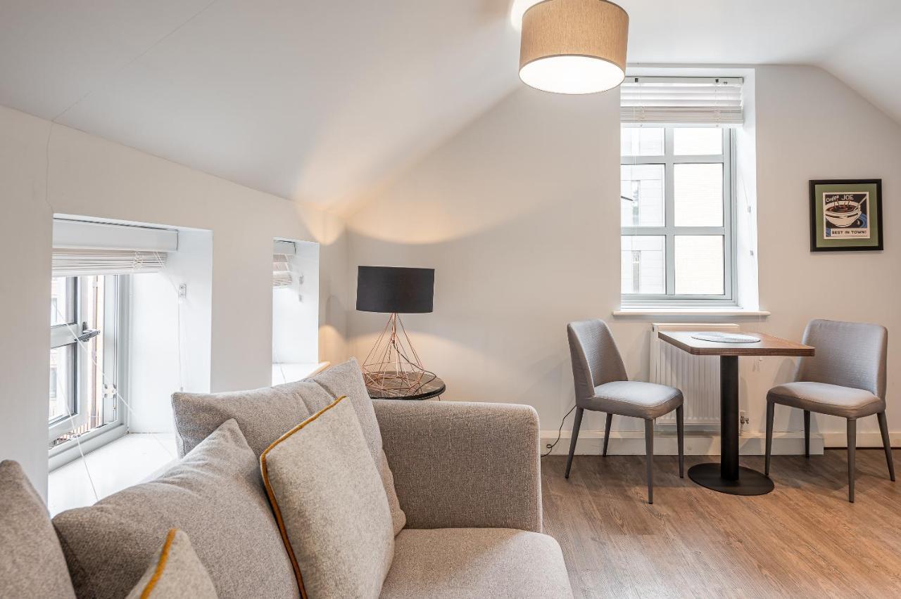 The Falcon Tap Apartment York Exterior photo