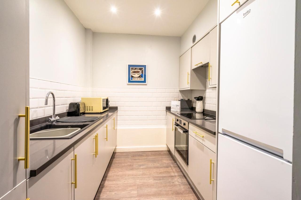 The Falcon Tap Apartment York Exterior photo
